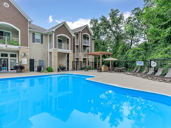3rd image of 8495 Bella Woods Dr #29