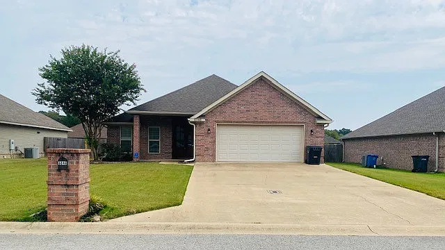 Prairie Meadow Dr, Jonesboro — Photo 2