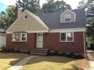 101 Mount Joy Ave, Freeport, NY