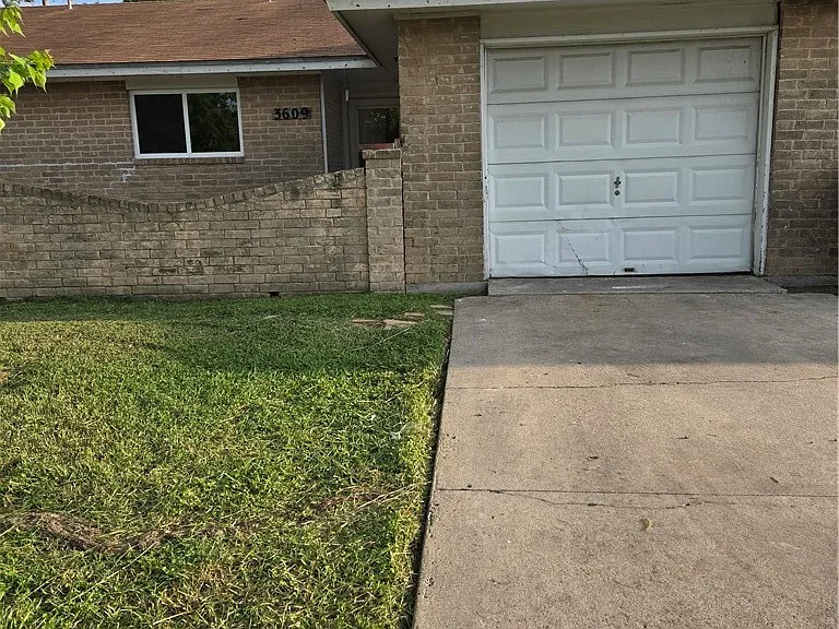 3609 La Paz Dr — Photo 1