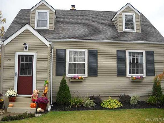 2nd image of 217 Claremont Ave