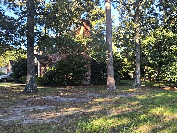 3rd image of 423 Chatham Pl