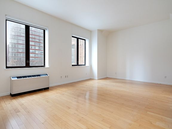 5th image of 20 West St APT 4A
