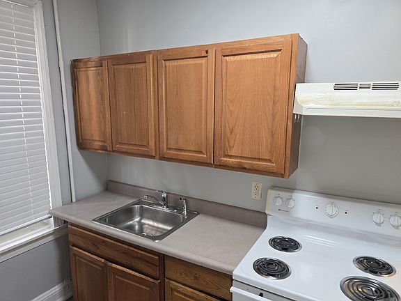 5th image of 204 N 57th St #1