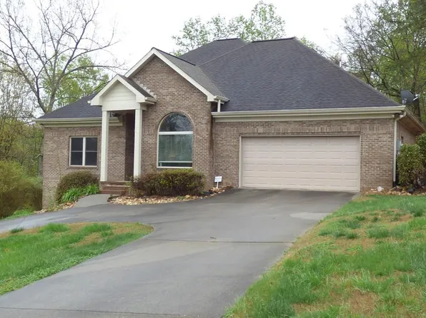504 Casey Ln, Strawberry Plains, TN 37871