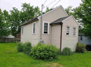 426 W 7th Ave, Oshkosh, WI 54902