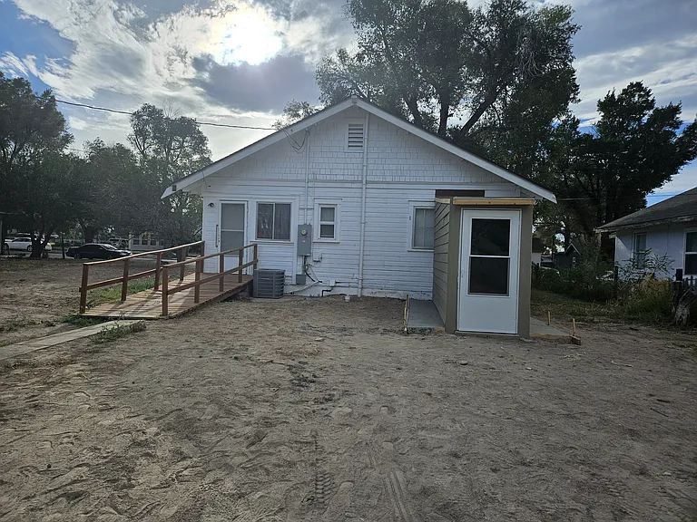517B Hayes Ave — Photo 9