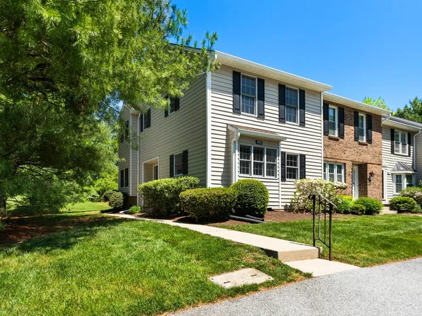 4101 Fox Pointe Ct, Glen Mills, PA 19342