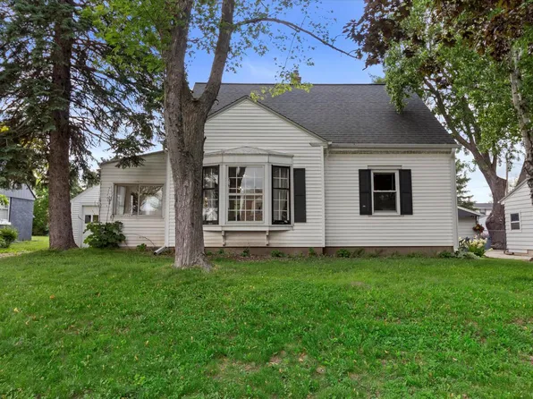 3555 South 48th STREET, Greenfield, WI 53220