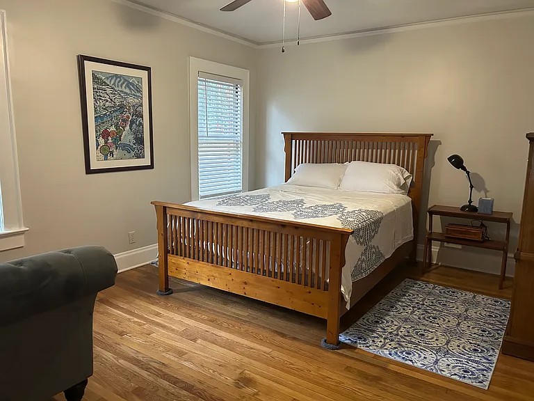 1809 Thompson Ave — Photo 8