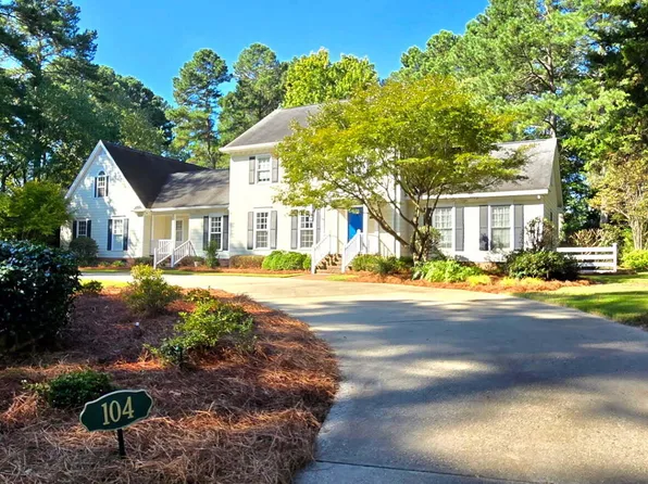 104 Bramblebush Ct, Rocky Mount, NC 27804