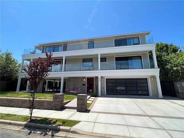 1st image of 48 Luchon St