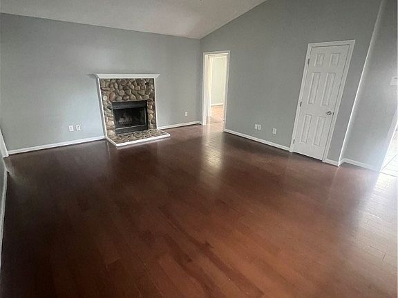 2nd image of 205 Longleaf Pines Dr