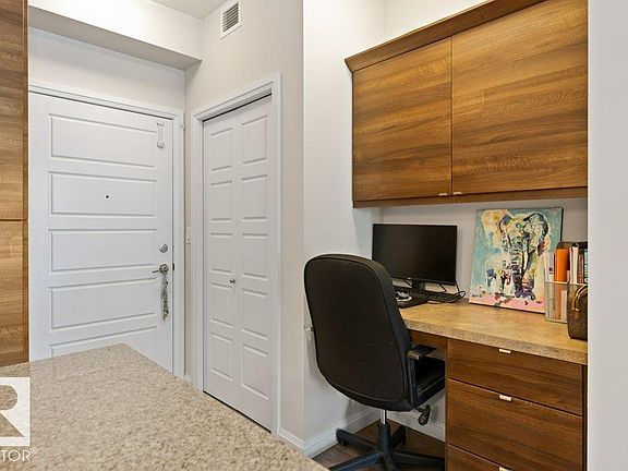 3rd image of 2588 Anderson Way SW #216