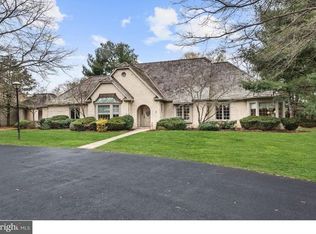 1 Willow Point #101, Moorestown, NJ 08057