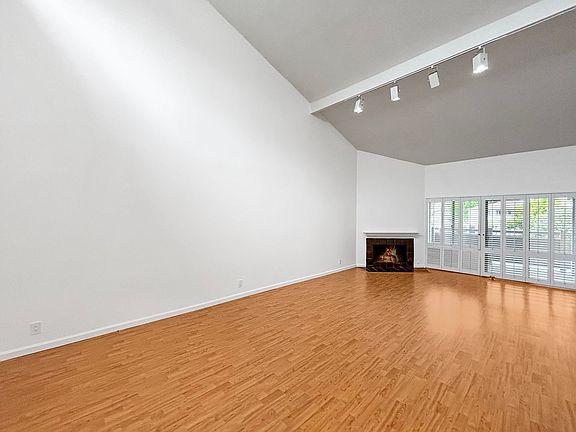 4th image of 8799 Gilman Dr Unit D