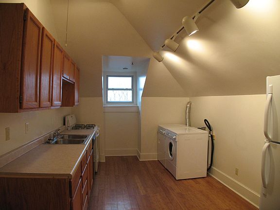 5th image of 1120 W Moss Ave APT 5