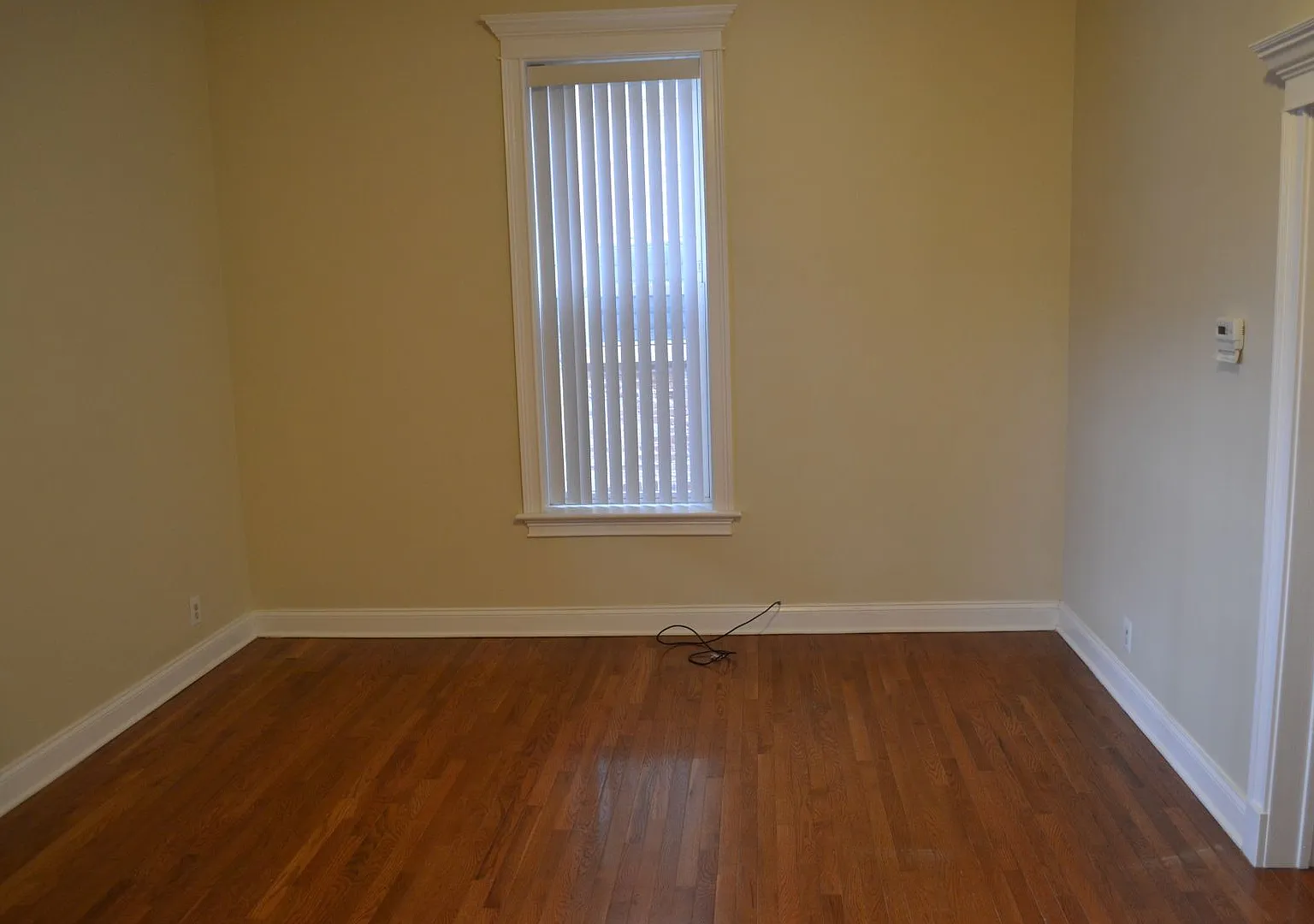 912 N. Western Ave — Photo 2