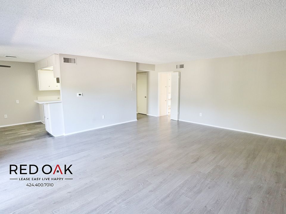 1st image of 4433 Colbath Ave #27
