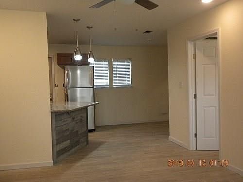 3rd image of 905 N Clark Ln