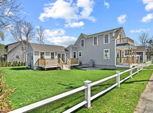 33 Vineyard Avenue, Oak Bluffs, MA 02557