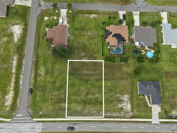 106 El Dorado Blvd S, Cape Coral, FL 33991