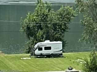 112 Paradise Point, Milton, KY 40045