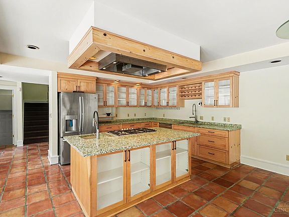 5th image of 3583 Cooper Rd