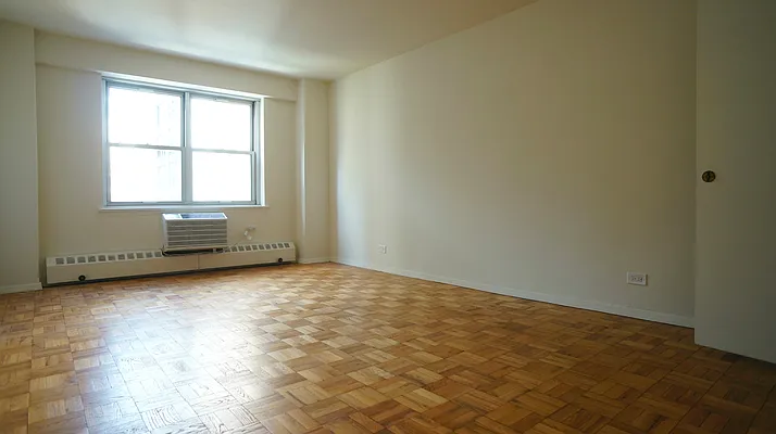 Rented by Bold New York | media 7