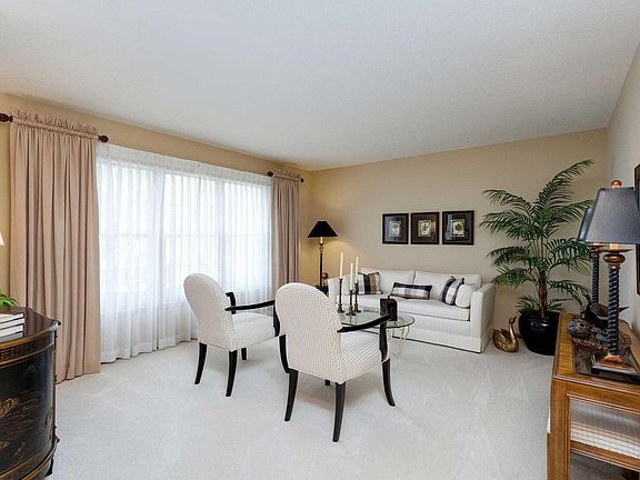 5th image of 5085 Greystone Dr