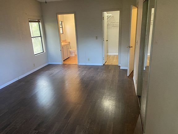 5th image of 32422 Oak Park Dr