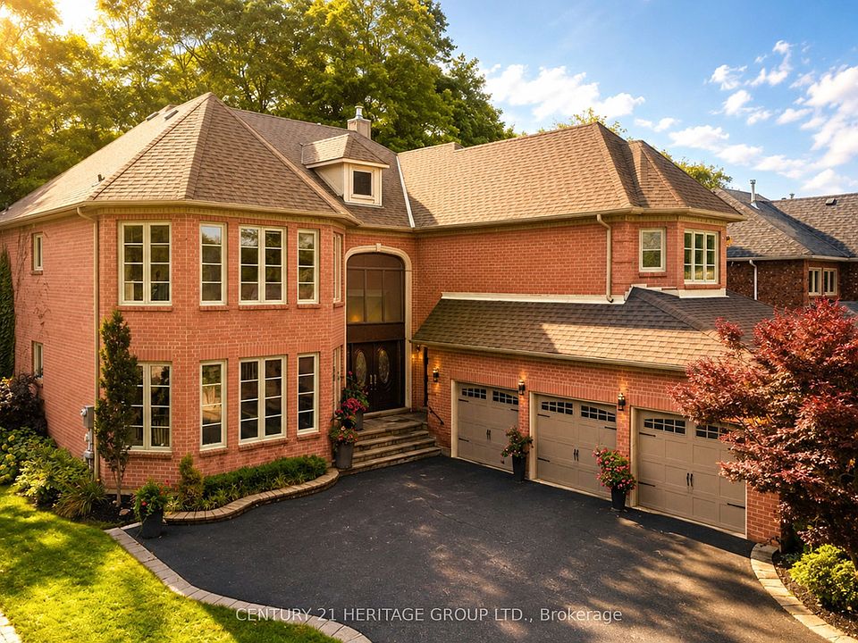 1st image of 48 Carlyle Cres