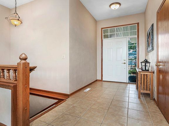 4th image of 12168 Ayrshire Ln