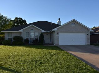 6201 Trellick Ct, Bryan, TX 77802