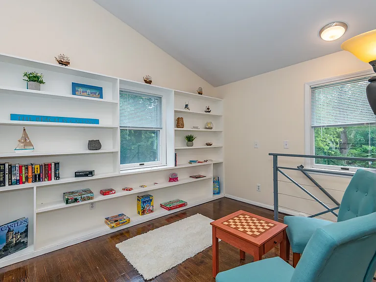 5 Hyler Dr — Photo 12