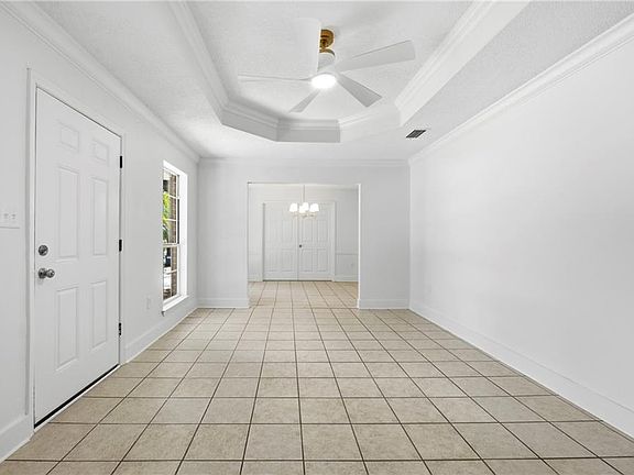 5th image of 7530 Sharon Ct