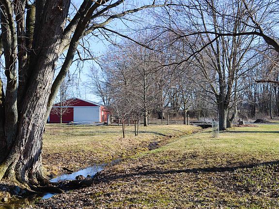 4th image of 3079 N County Road 200 W