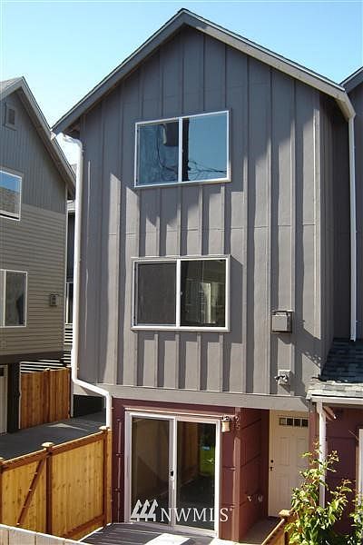 1st image of 725 A N 94th Street