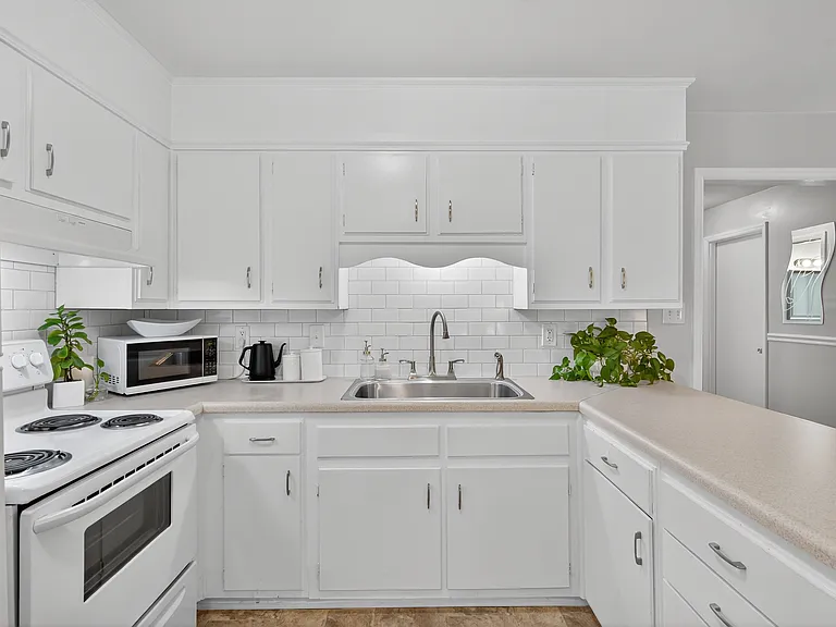 3618 Dresden Dr E #A — Photo 10