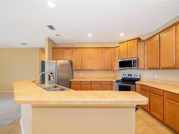 5th image of 2120 Laparelle Dr