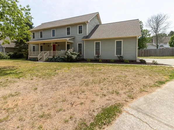 5405 Pondfield Dr, Greensboro, NC 27410