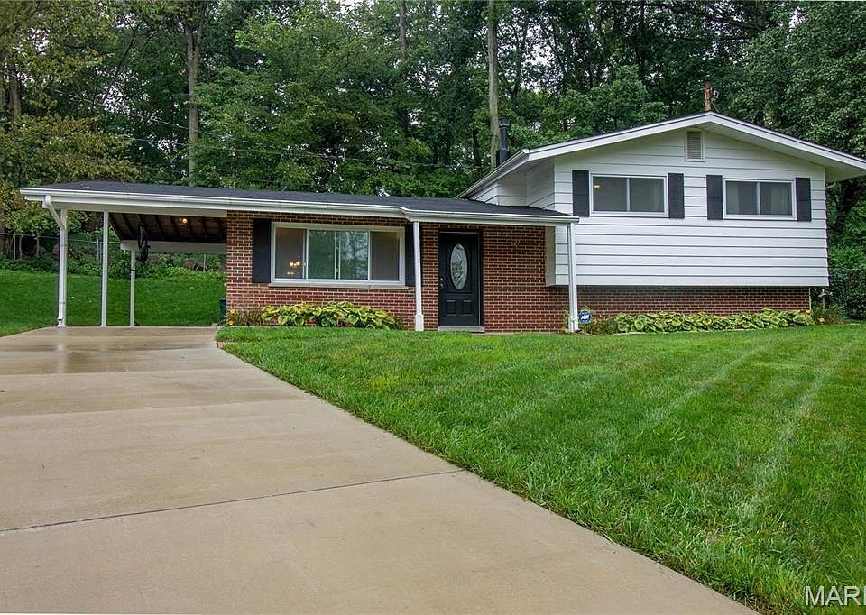 1st image of 627 Hickory Hollow Ln