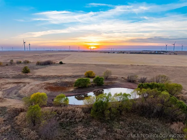 80 E Blaine Rd, Hunter, OK 74640