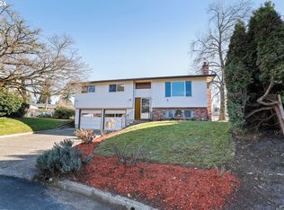 15685 SE Crestwood Dr, Milwaukie, OR 97267