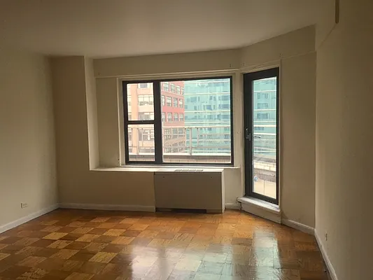 Rented by Manhattan Apartment Organization | media 48