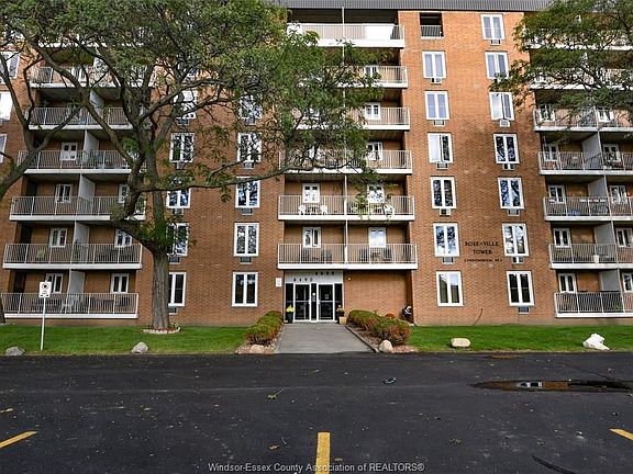 3rd image of 6620 Thornberry Cres
