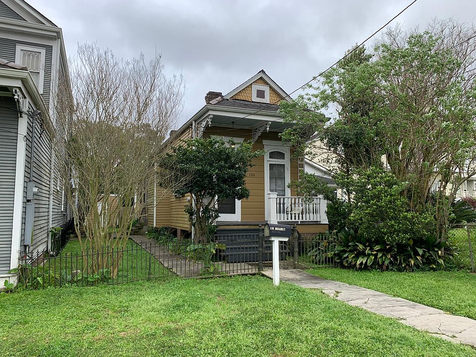 1st image of 135 Broadway St