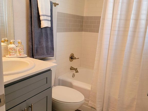 4th image of 4709 Tremont St #4700-A