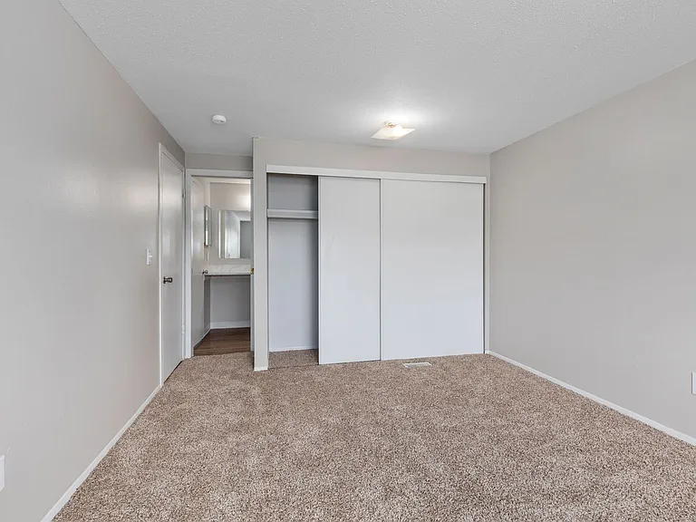 Briarcliffe Apartments & Townhomes — Photo 52