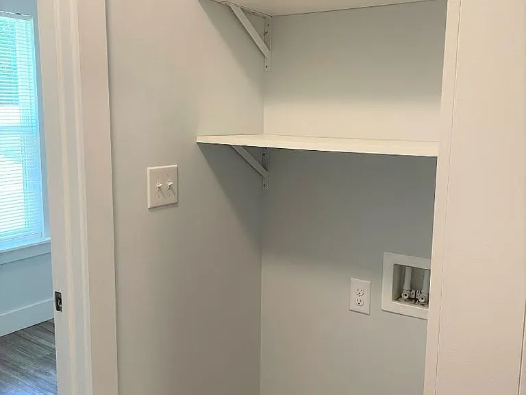 Unit Photo